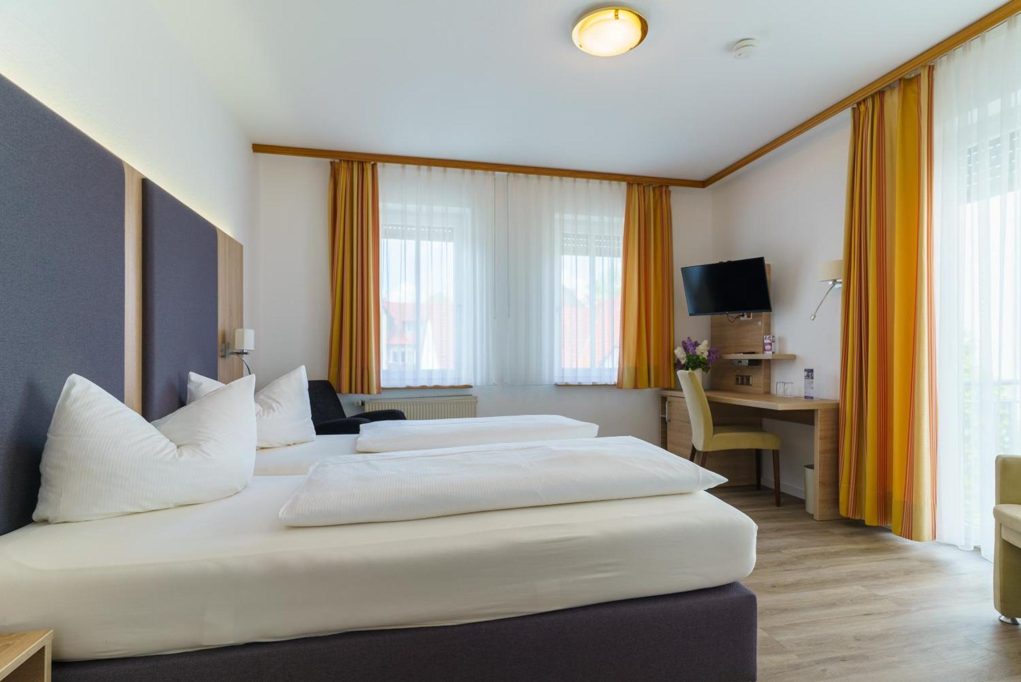 Stadthotel Pfeffermuehle 겐넨바흐 외부 사진