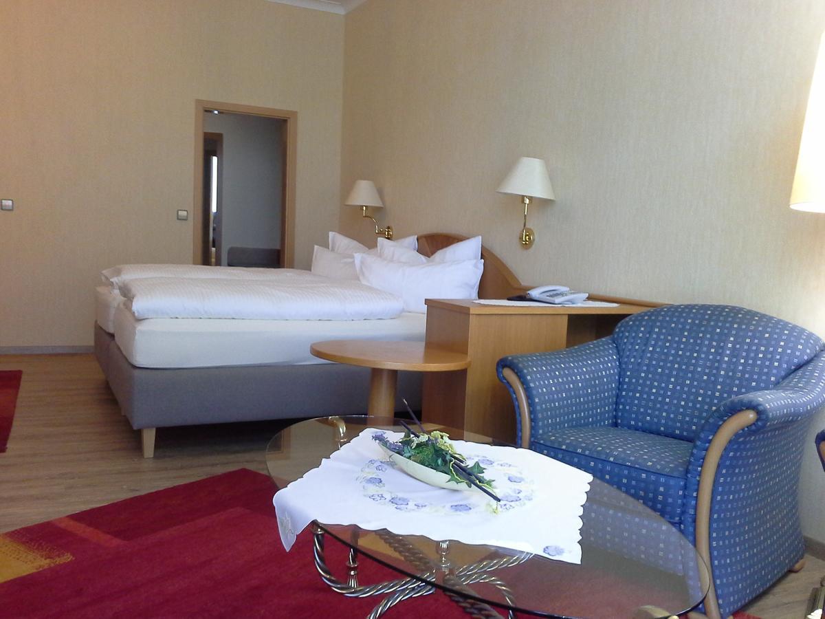 Stadthotel Pfeffermuehle 겐넨바흐 외부 사진